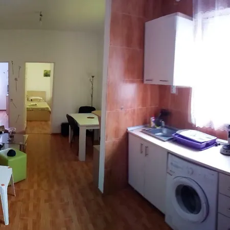Apartament Centru Plaja Modern Neversea Гостевой дом *